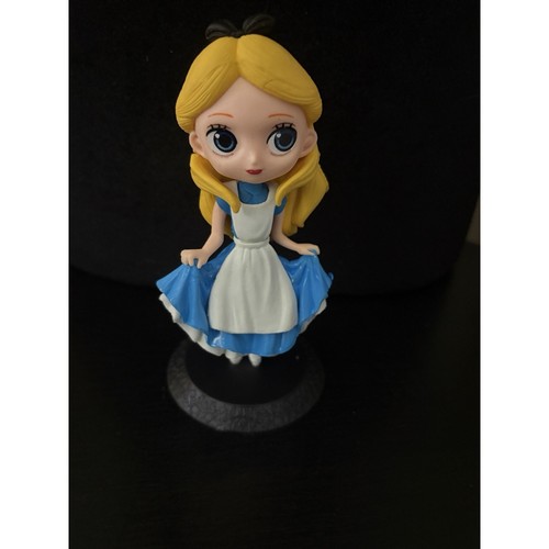 Figurina alice nel paese delle - alice,