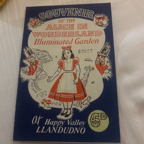 Alice wonderland - alice, in